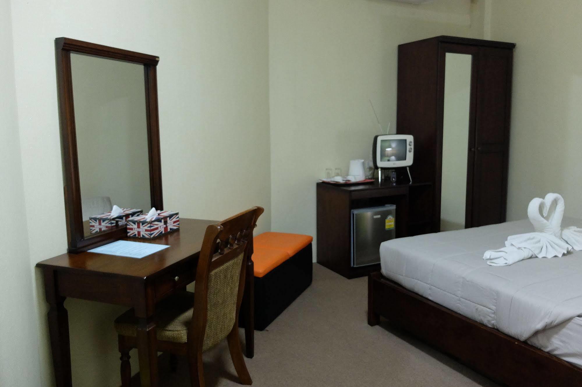Tawanwarn Hotel Краби Экстерьер фото